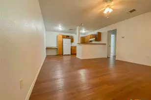 20115 San Marcos Hwy, San Marcos, TX 78666 - Photo 4