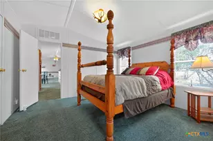 143 Bluff View Dr, Spring Branch, TX 78070 - Photo 12