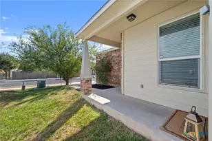 5704 Levenwood Ln, Austin, TX 78724 - Photo 2