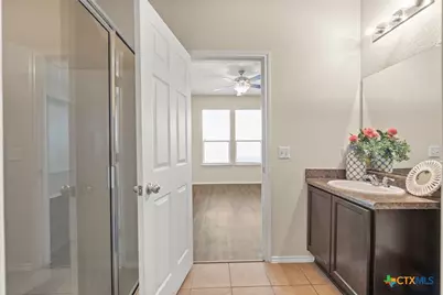 5704 Levenwood Lane, Austin, TX 78724 - Photo 16