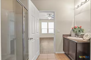 5704 Levenwood Ln, Austin, TX 78724 - Photo 16