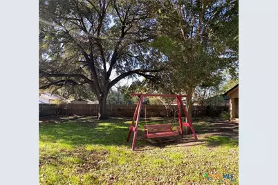 1250 E Common Street, New Braunfels, TX 78130 - Photo 22