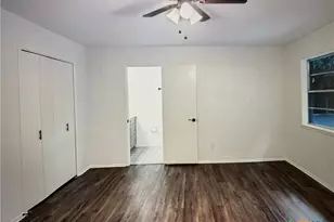 1250 E Common St, New Braunfels, TX 78130 - Photo 14