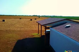 842 Burkhart Rd, Victoria, TX 77905 - Photo 18