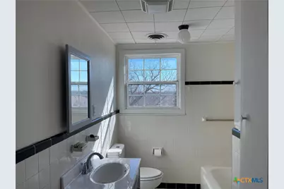 111 W Fowler Avenue, Killeen, TX 76541 - Photo 14