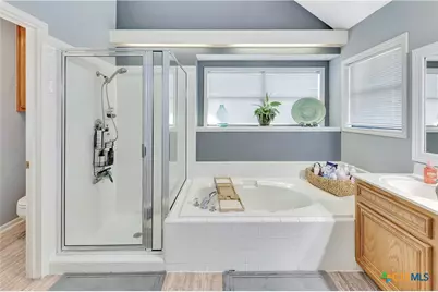 602 Brocton Street, Victoria, TX 77904 - Photo 32