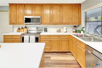 602 Brocton Street, Victoria, TX 77904 - Photo 14