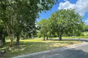557 Silva St, Seguin, TX 78155 - Photo 1