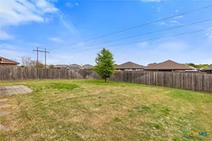 2013 Broken Shoe Trl, Temple, TX 76502 - Photo 34