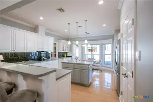 213 Iron Gate, Victoria, TX 77904 - Photo 12