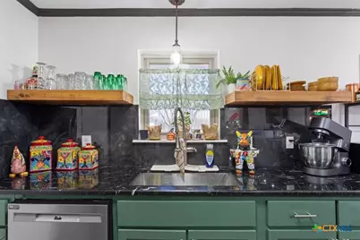 301 Liberty Street, Gatesville, TX 76528 - Photo 8