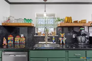 301 Liberty St, Gatesville, TX 76528 - Photo 8