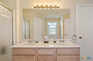 8 Sycamore Ct, Belton, TX 76513 - Photo 18