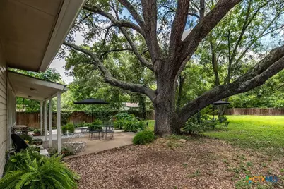 114 N College Street, Gonzales, TX 78629 - Photo 36