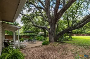 114 N College St, Gonzales, TX 78629 - Photo 36