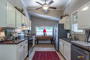 114 N College St, Gonzales, TX 78629 - Photo 6