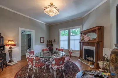 114 N College Street, Gonzales, TX 78629 - Photo 4