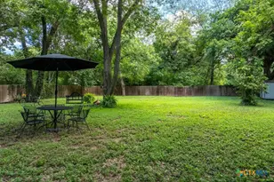 114 N College St, Gonzales, TX 78629 - Photo 34