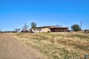 1017 US Hwy 87, Smiley, TX 78159 - Photo 26