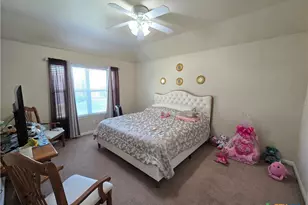 1614 Calvin Loop, New Braunfels, TX 78130 - Photo 4