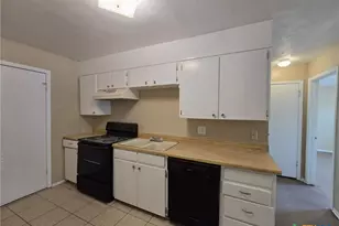 606 Westview Cir, Copperas Cove, TX 76522 - Photo 4