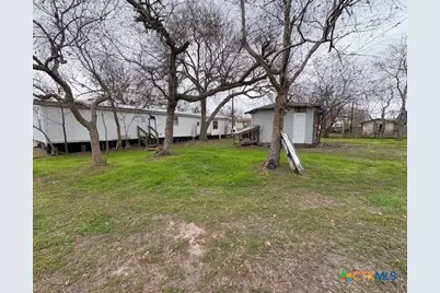 590 Lee Street, Victoria, TX 77905 - Photo 30
