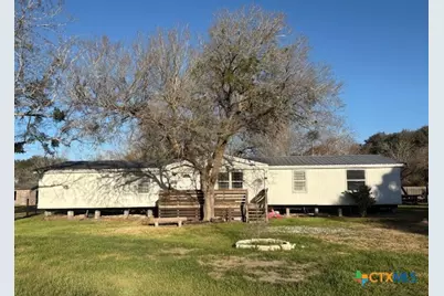 590 Lee Street, Victoria, TX 77905 - Photo 2