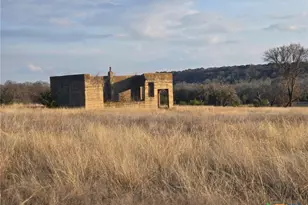 205 Grand Canyon Dr, Oglesby, TX 76561 - Photo 1