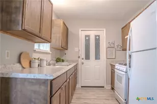 1204 Cedar Dr, Killeen, TX 76543 - Photo 6