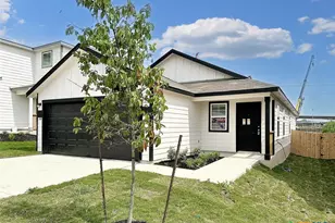 549 Autumn Blaze, New Braunfels, TX 78130 - Photo 2