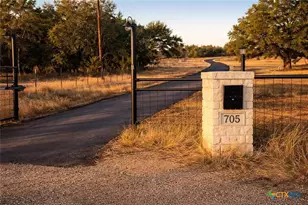 705 Indian Hills Rd, Gatesville, TX 76528 - Photo 4