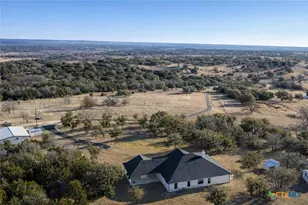 705 Indian Hills Rd, Gatesville, TX 76528 - Photo 6