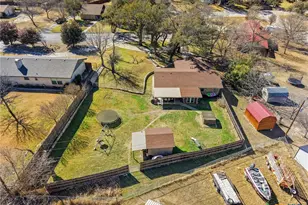 7 Dana St, Lampasas, TX 76550 - Photo 36