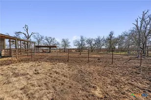 173 Co Rd 458A, Thorndale, TX 76577 - Photo 38