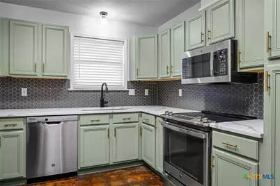 1544 Pams Path, New Braunfels, TX 78130 - Photo 6