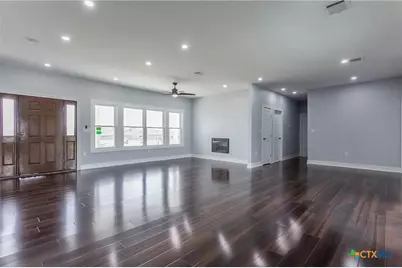 1110 N 42nd Street, Temple, TX 76501 - Photo 2