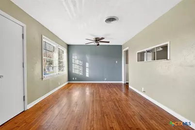 1801 S 47th Street, Temple, TX 76504 - Photo 2