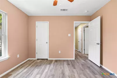 906 Attas Avenue, Killeen, TX 76541 - Photo 8