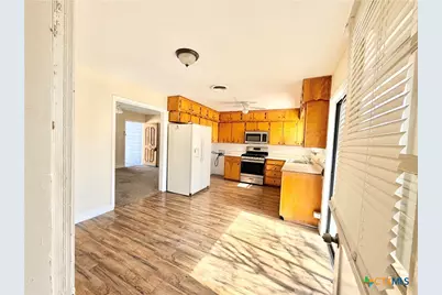 910 Leonhard Street, Copperas Cove, TX 76522 - Photo 18