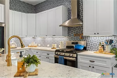 835 Cross Street, New Braunfels, TX 78130 - Photo 12