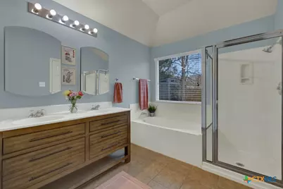 2210 Meadow View Drive, San Marcos, TX 78666 - Photo 20