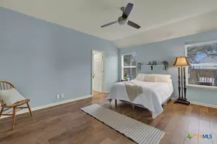 2210 Meadow View Dr, San Marcos, TX 78666 - Photo 16