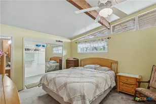 1604 Gardien St, Gonzales, TX 78629 - Photo 12