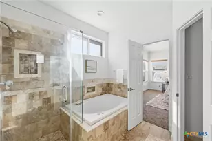 12406 Ashley Pl, San Antonio, TX 78247 - Photo 18