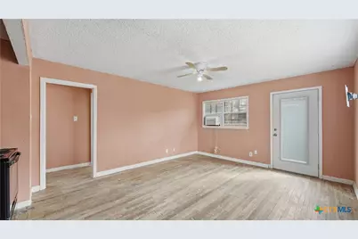 1321 Quail Lane, Seguin, TX 78155 - Photo 14
