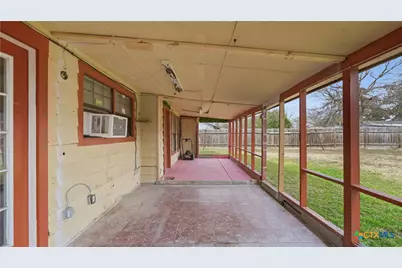 1321 Quail Lane, Seguin, TX 78155 - Photo 22