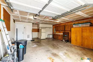 209 Coventry Ln, Seguin, TX 78155 - Photo 40