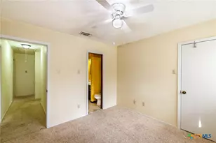 209 Coventry Ln, Seguin, TX 78155 - Photo 34