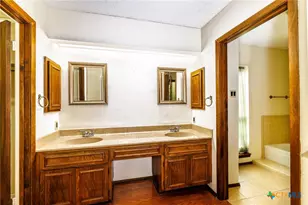 209 Coventry Ln, Seguin, TX 78155 - Photo 20