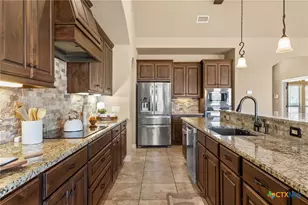 4612 Prairie Summit, Seguin, TX 78155 - Photo 12